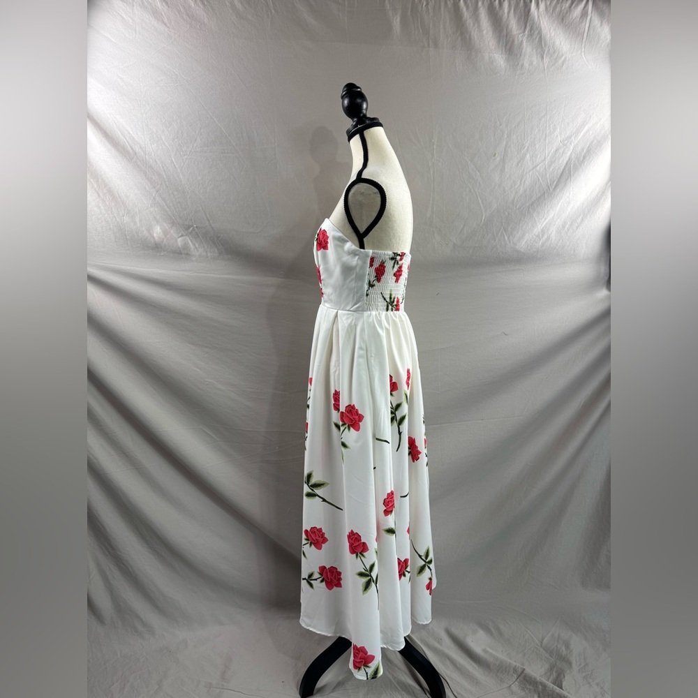 A-Line Floral Rose Printed Strapless Dress With Pockets White - Picture 8 of 9